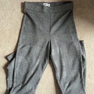 Hollister plaid pants size xs